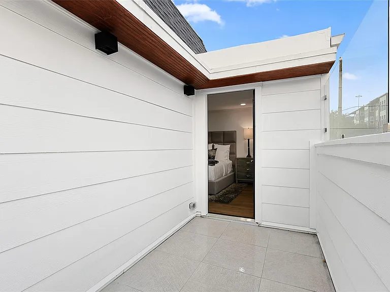 526 Colquitt St — Photo 22