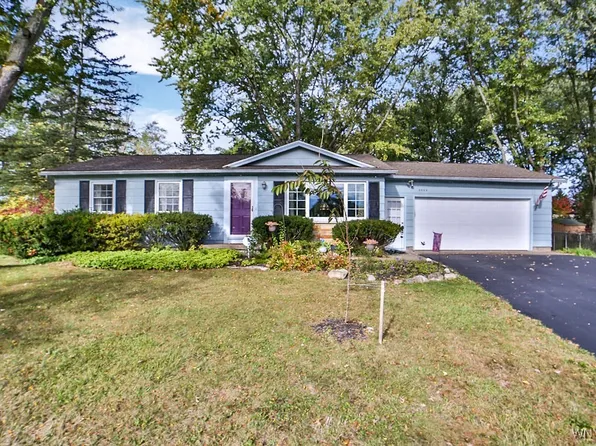 5553 Northside Dr, Hamburg, NY 14075