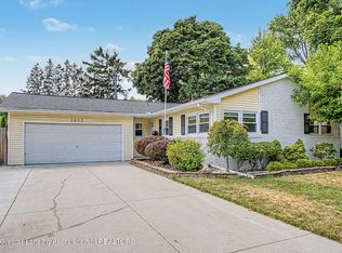 2602 Bedford Rd, Lansing, MI 48911