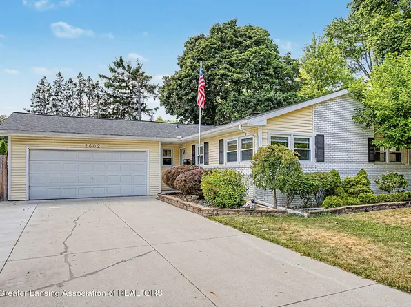2602 Bedford Rd, Lansing, MI 48911