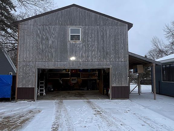 4th image of 2745 Lone Tree Rd