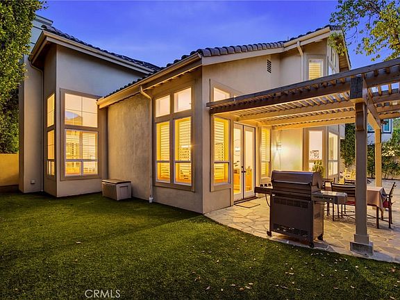 4th image of 22312 Delia Ct