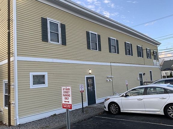 3rd image of 97 Main St APT 5