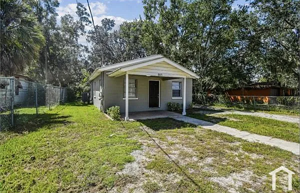 3 bed, 768 sqft, $2,499 — Photo 2