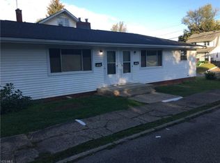 1461 Miami Ct NE, Canton, OH 44714