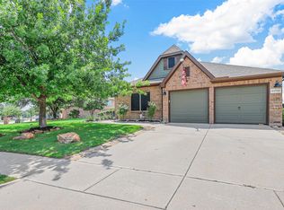 13752 Trail Break Dr, Fort Worth, TX 76052