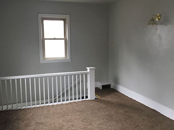 upstairs loft/ bedroom