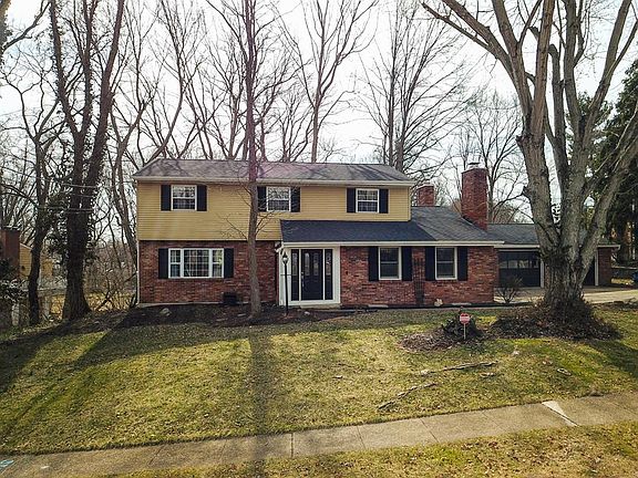 2nd image of 5752 Lindenwood Ln