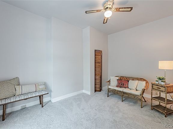 4th image of 406 W Clay St