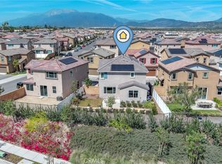 2431 Gunner Ridge Way, Rialto, CA 92377