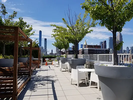 Rented by Oxford Property Group | media 11