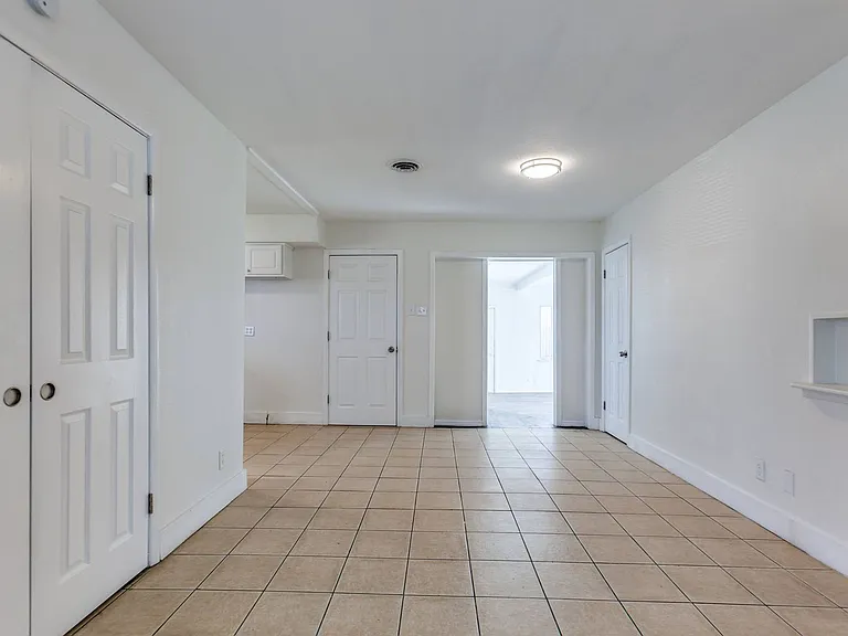 10728 Allegheny Dr — Photo 9