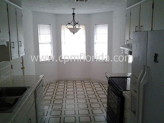 5th image of 1148 New Haven Dr