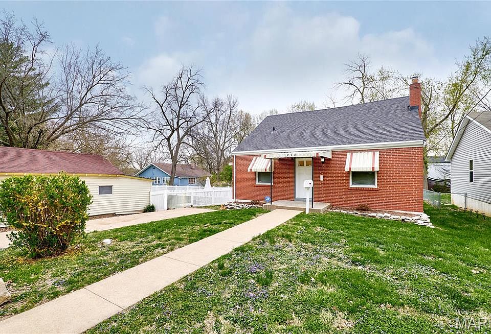 1st image of 212 Louisa Ave