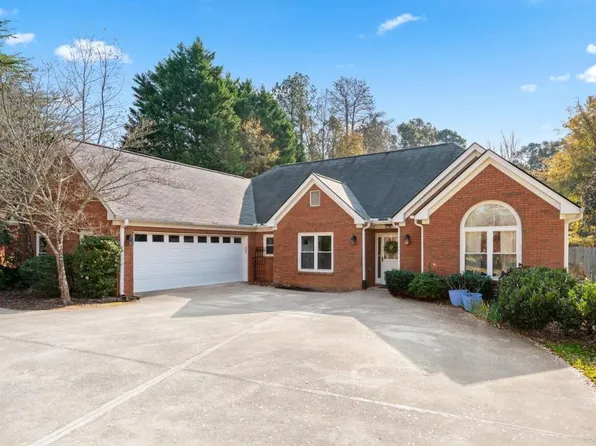 575 Herring Rd, Grayson, GA 30017