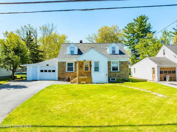 2081 Chepstow Road, Schenectady, NY 12303