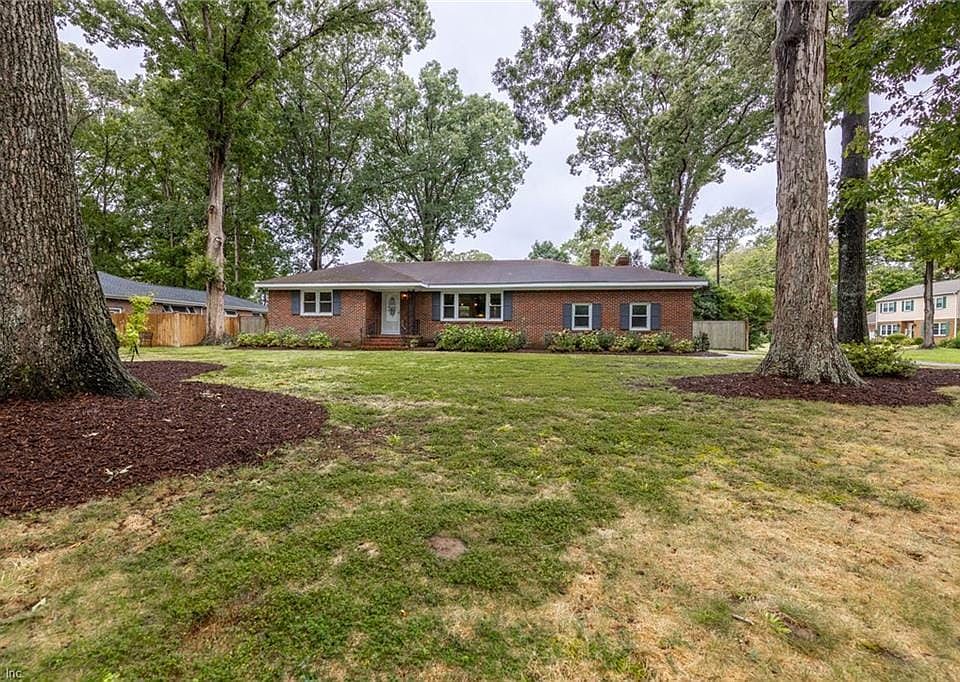 1st image of 4613 Reynolds Dr