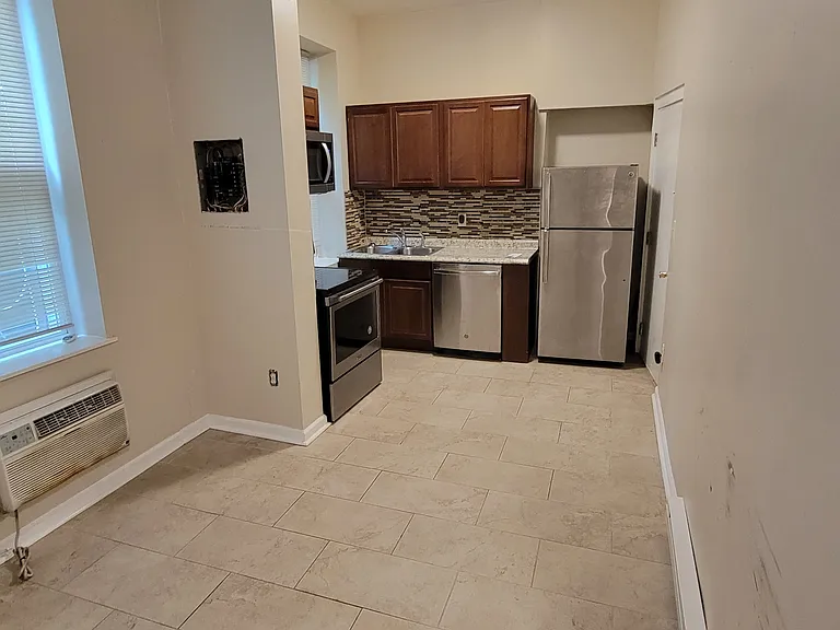 714 Cedar Ave #2 — Photo 7