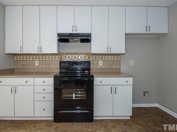 4th image of 109 Aster Dr