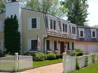 2237 Maple Ave, Northbrook, IL 60062