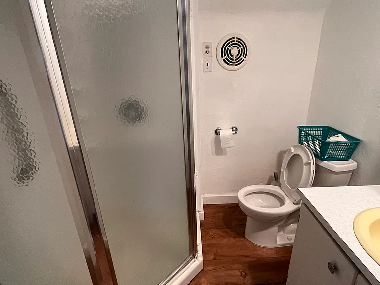 5859 Hobart St #2 — Photo 38