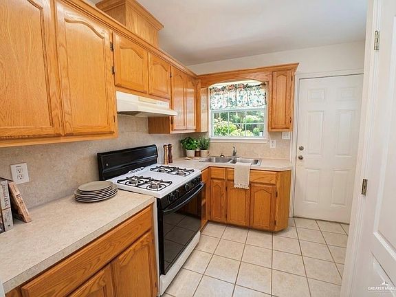 2nd image of 27551 S Solis Rd