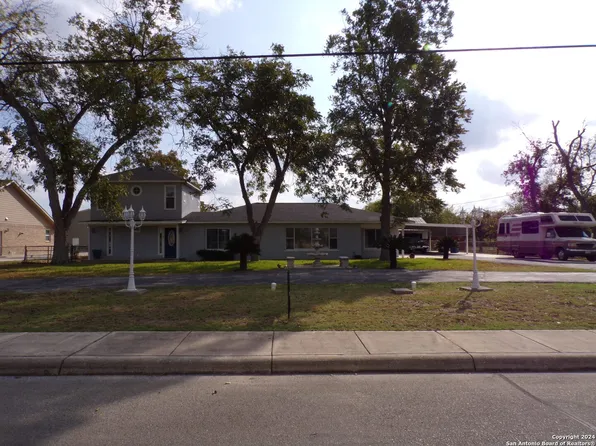 214 GLENOAK DR, San Antonio, TX 78220