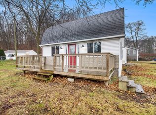 7781 Maceday Lake Rd, Waterford, MI 48329