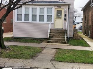 7435 W 58th Pl, Summit, IL 60501