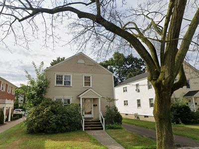 106 Nash Lane, Bridgeport, CT, 06605