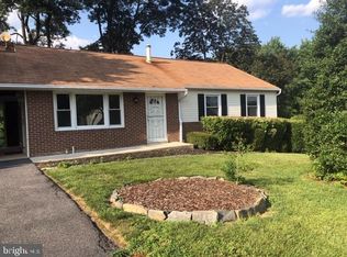 7113 Needwood Rd, Rockville, MD 20855