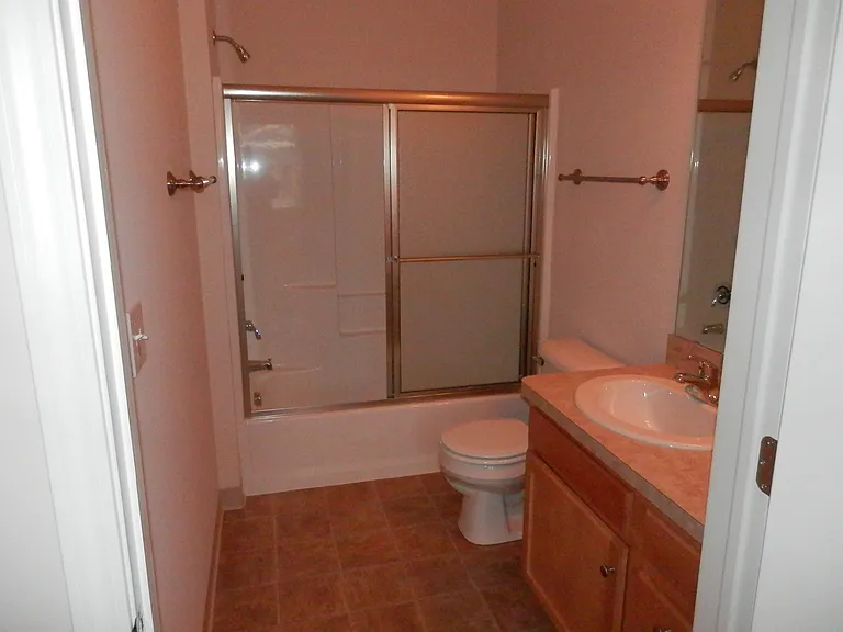 Aquamarine Apartments — Photo 114