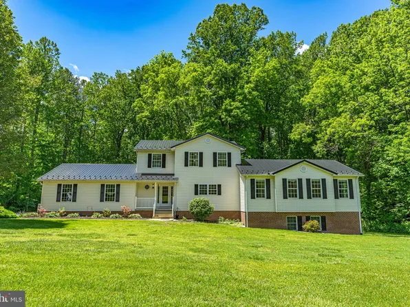 25877 Jones Wharf Rd, Hollywood, MD 20636
