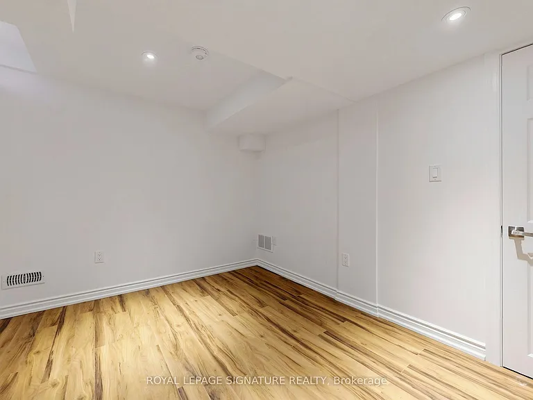 218 Paxton Cres #BASEMENT — Photo 16
