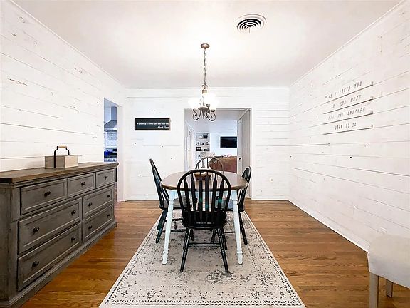 3rd image of 309 N 12th St