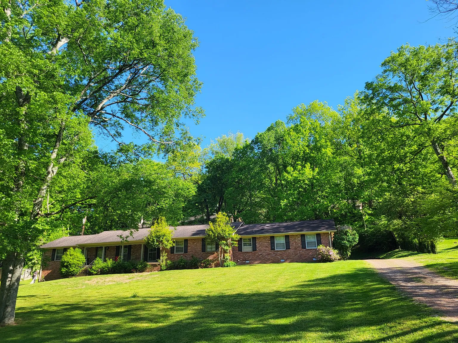 2 bed, 1000 sqft, $1,700 — Photo 4