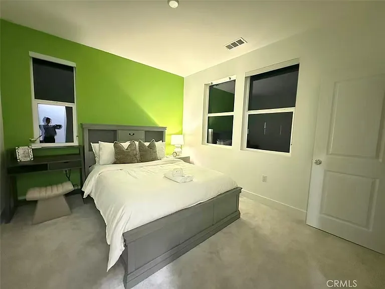 313 Proctor — Photo 12