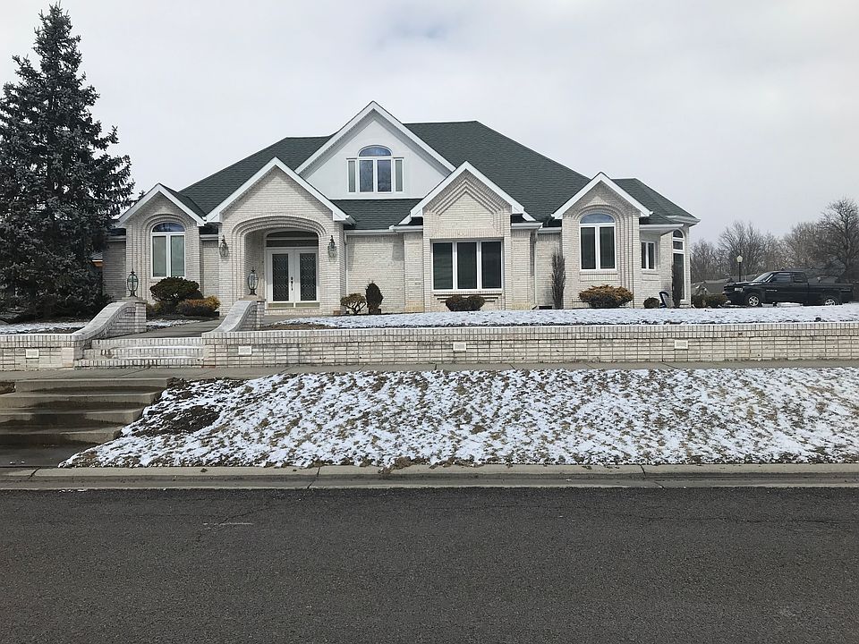 1st image of 117 Hidden Timbers Dr #8