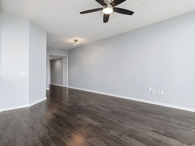 777 N Ashley Dr — Photo 13