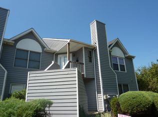 102 Fieldstream Dr, Newark, DE 19702