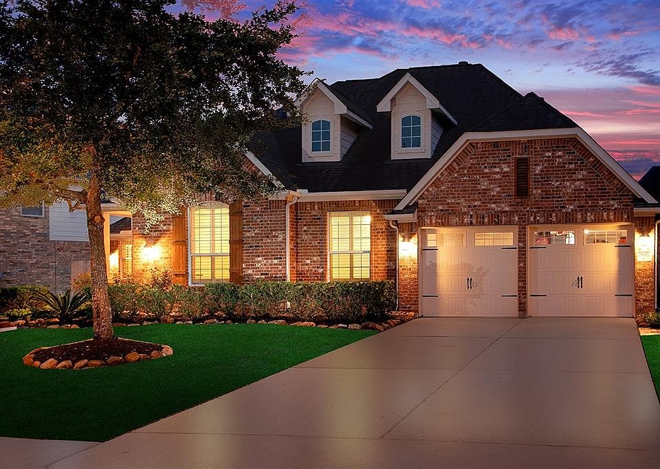 1st image of 28327 Lauren Cove Ln