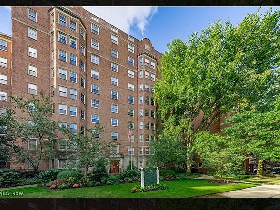 4th image of 13700 Shaker Blvd #2008