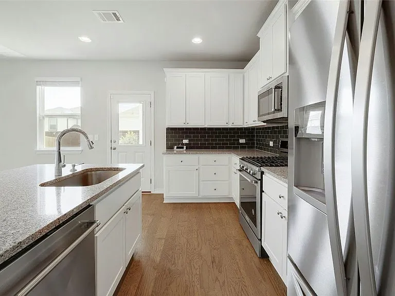 15801 Crissom Ln #17 — Photo 15