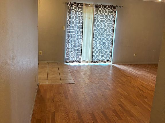 2nd image of 2903 NE 10th St