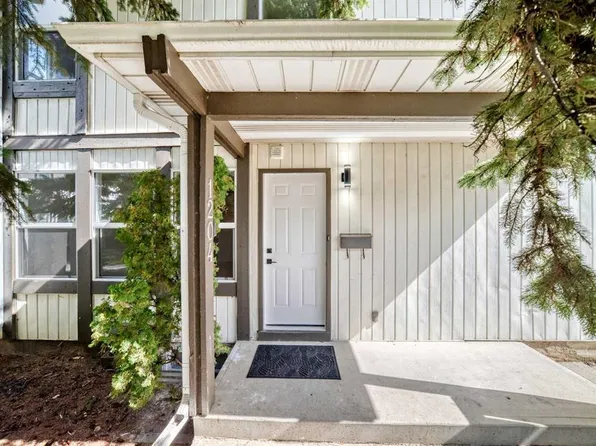 544 E Blackthorn Rd NE #1204, Calgary, AB T2K 5J5