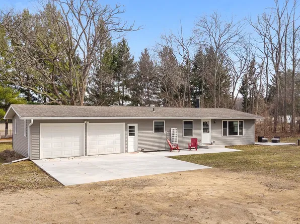 5465 Daley Rd, Waunakee, WI 53597