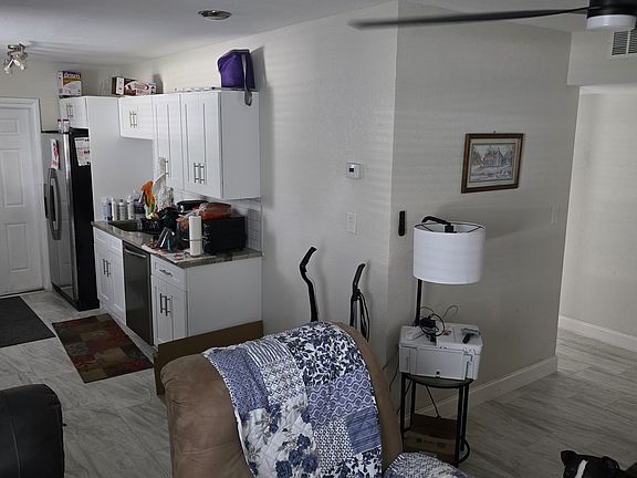 4th image of 2309 E Liberty St