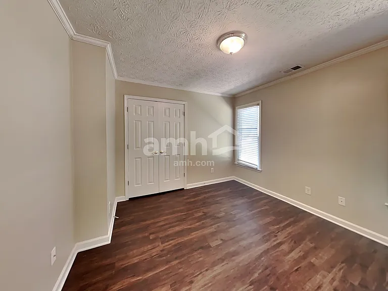 4960 Hopeland Dr — Photo 11