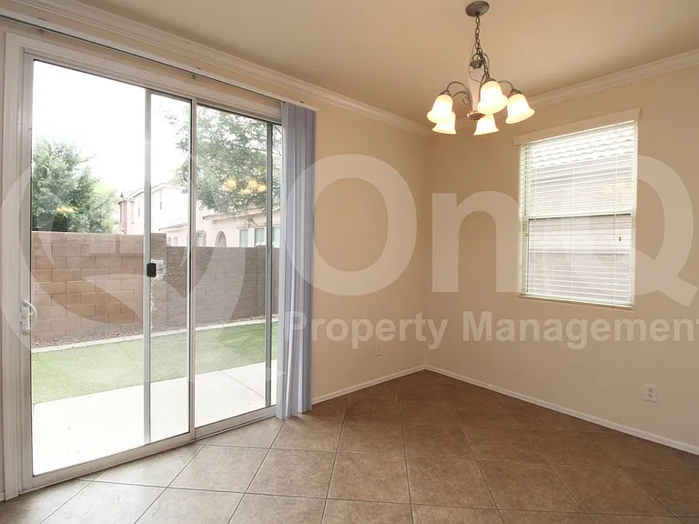 4273 E Oakland St — Photo 6