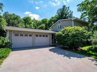 1749 W Benton St, Iowa City, IA 52246
